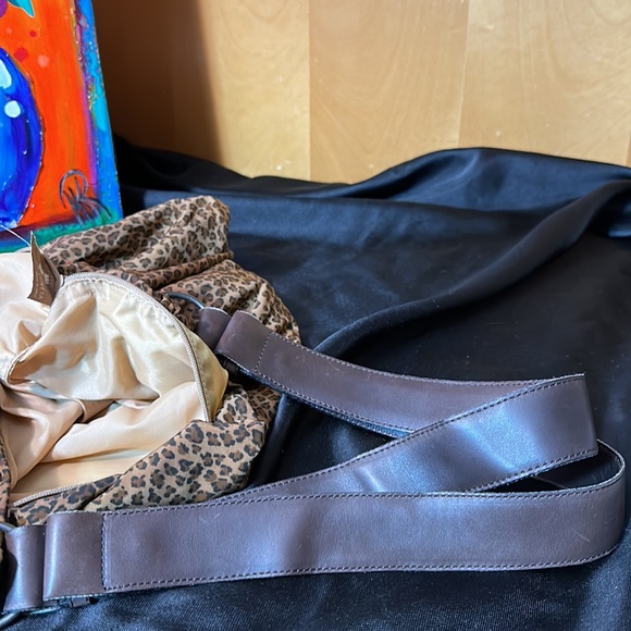 Bottega Veneta Leopard Slouch Shoulder Bag - Picture 16 of 16